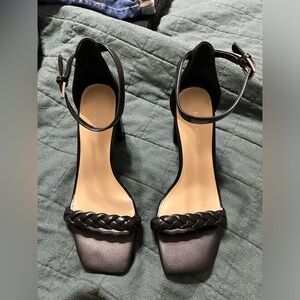 NINE WEST BLOCK HEELS